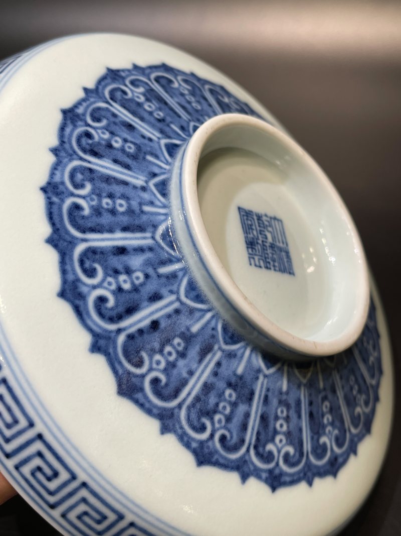 清乾隆 青花八吉祥宝杵纹镗锣洗 - 图12