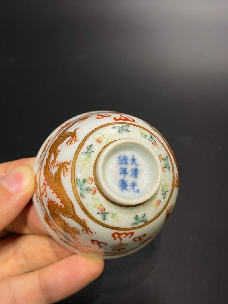 清光绪 粉彩描金双龙赶珠纹杯 - 图9