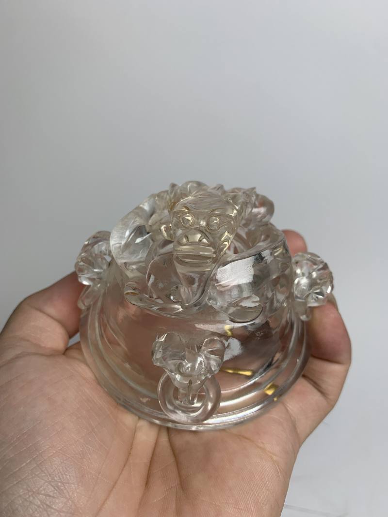 清中期 水晶龙钮活环耳三足炉 - 图4