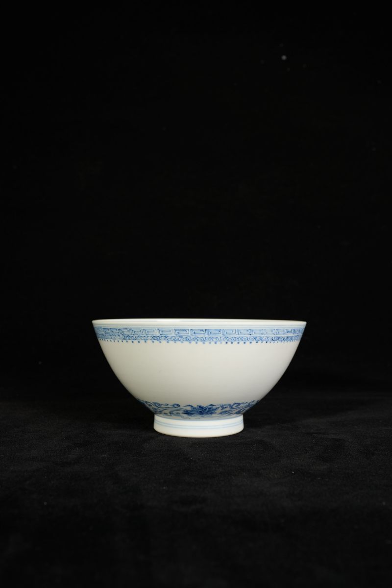 Lot838 清乾隆 青花鸡心碗 - 图3