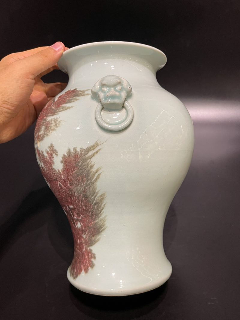 清中期 釉里红山水人物图铺首尊 - 图5