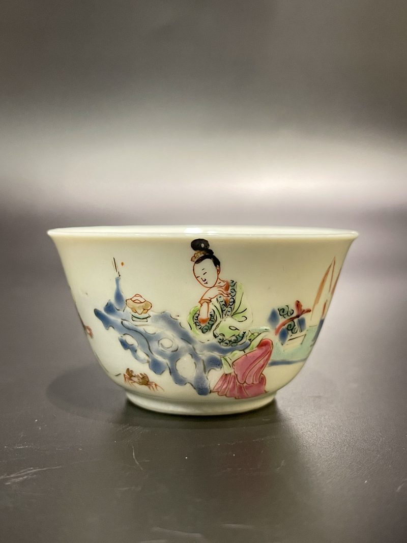 清雍正 粉彩三娘教子图杯 - 图2