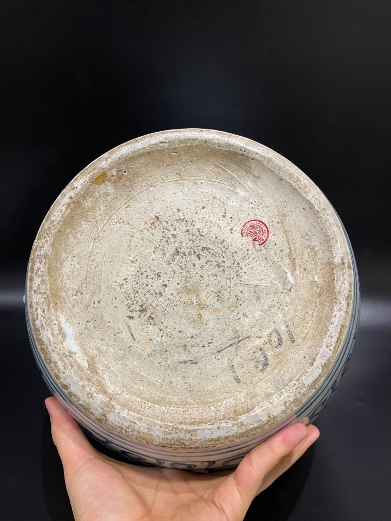 明万历 青花缠枝莲纹大罐 - 图10