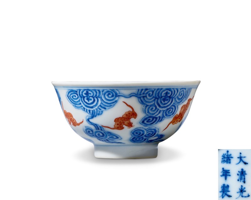 清光绪 青花矾红云蝠纹茶圆
