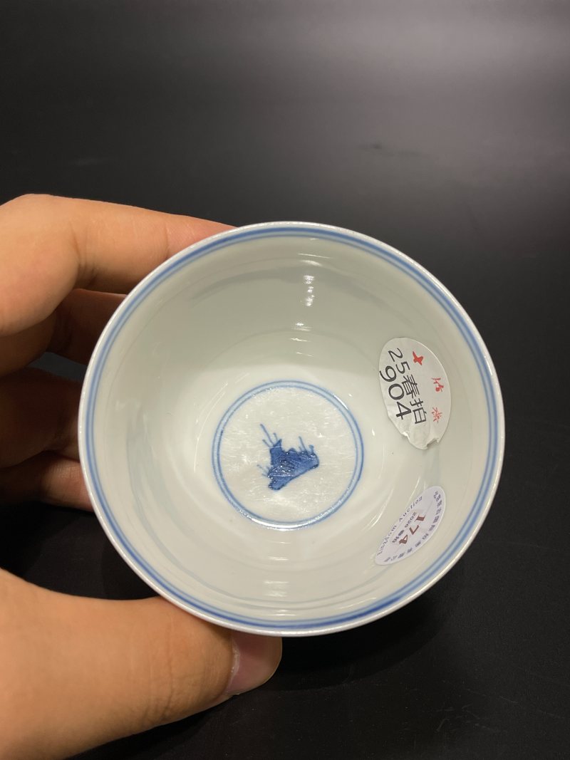 清康熙 青花三娘教子图杯 - 图6