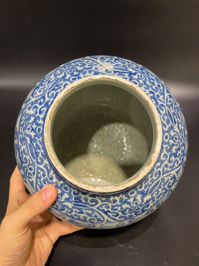 明万历 青花江崖海水瑞兽纹罐 - 图12