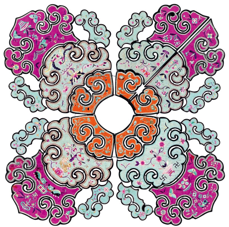 清 四合如意式动物花卉纹云肩