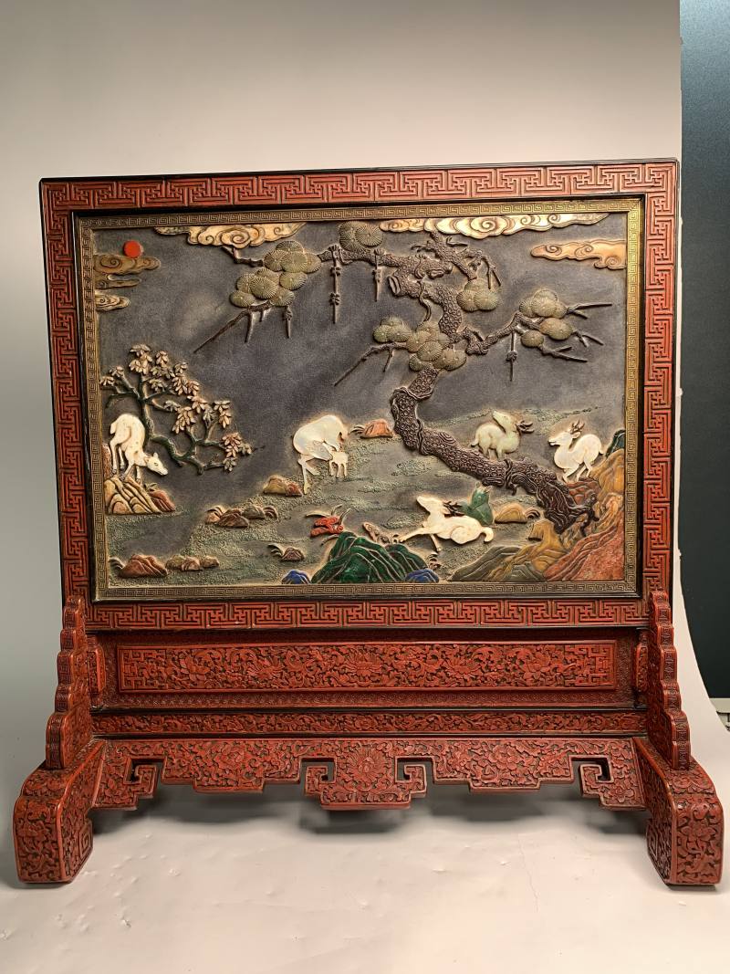 清乾隆 剔红框嵌百宝松下群鹿插屏 - 图4