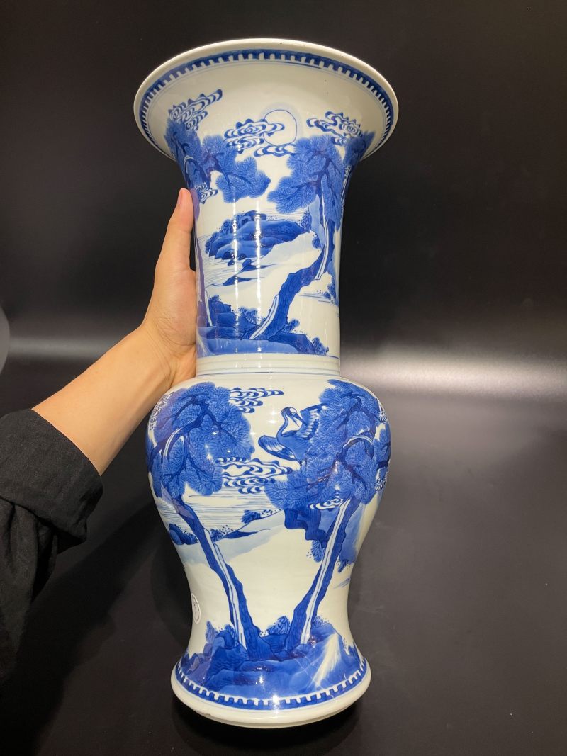 清康熙 青花山水松鹤延年凤尾尊 - 图6