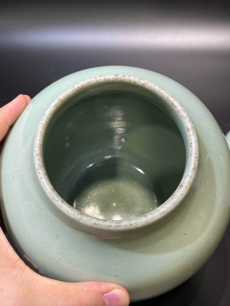 清道光 豆青釉月牙盖罐 - 图8