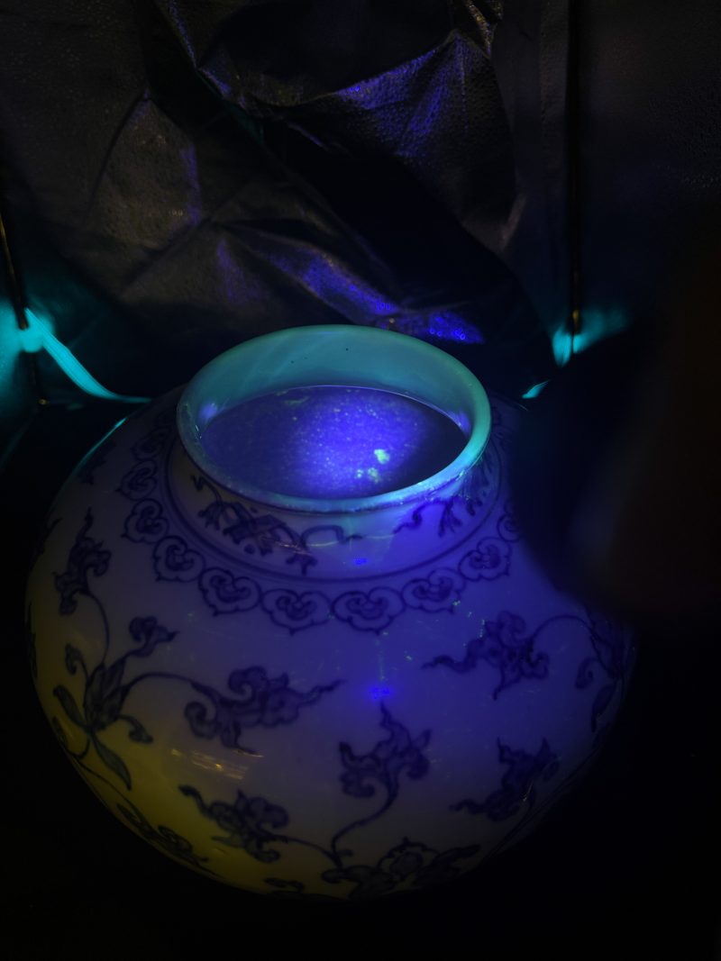明成化 青花缠枝莲纹罐 - 图18