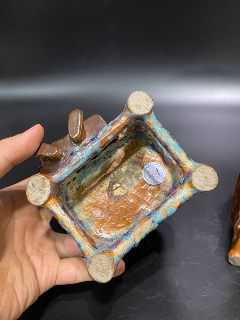 清乾隆 粉彩描金罗汉坐像一对 - 图19