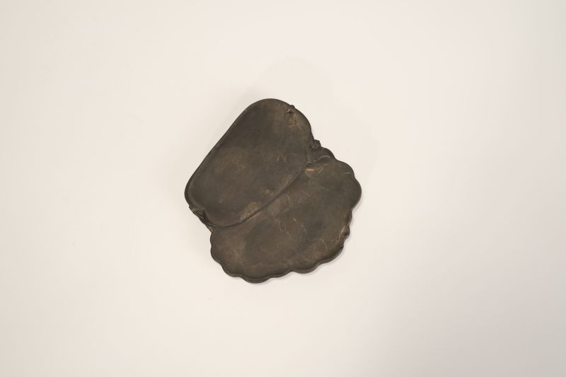 Lot994 清 端石老坑瓜瓞砚 带紫檀盒 - 图3
