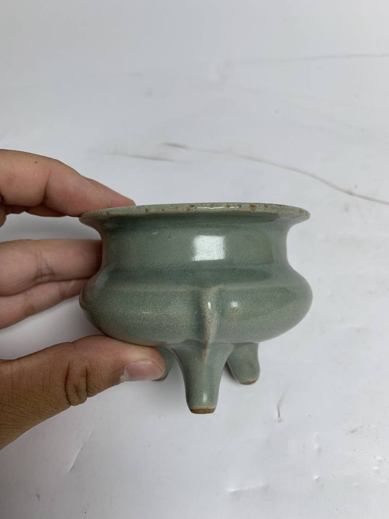 清 龙泉青釉鬲式炉 - 图3