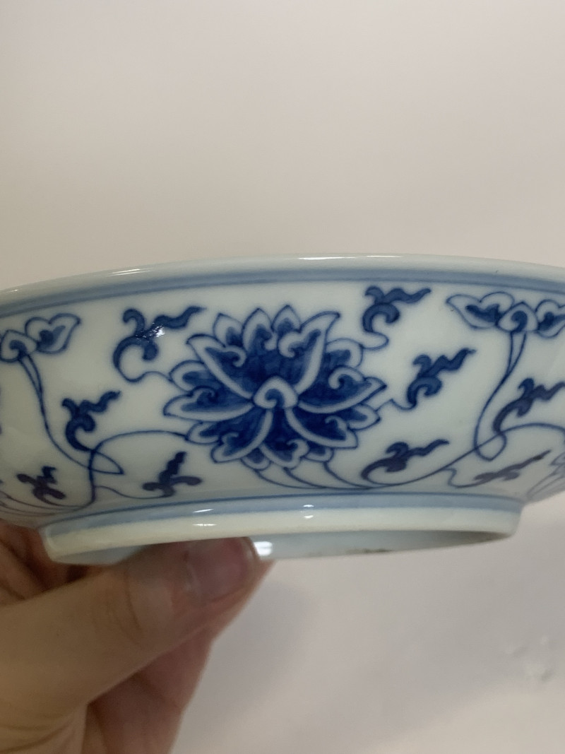 清道光 青花缠枝蕃莲纹盘 - 图7