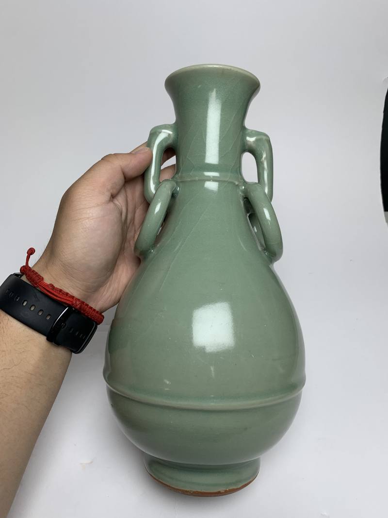 元 龙泉青釉双活环耳瓶一对 - 图10