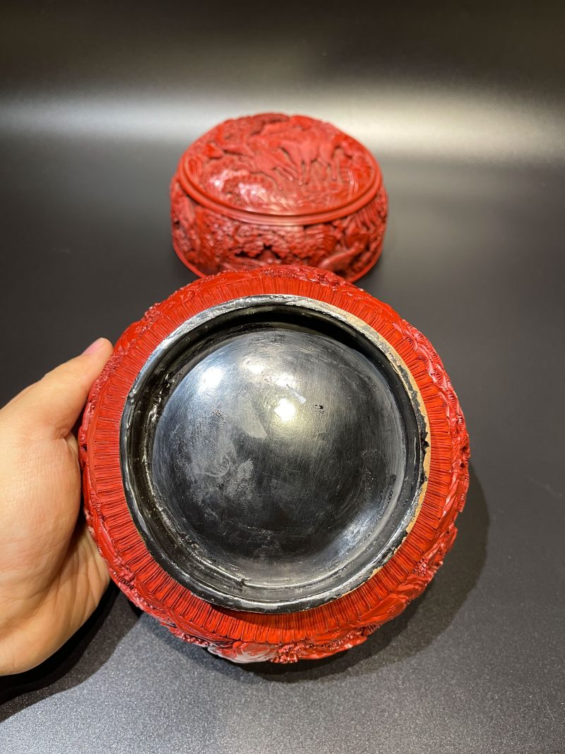 清乾隆 剔红骏马、瑞兽图小捧盒 - 图8