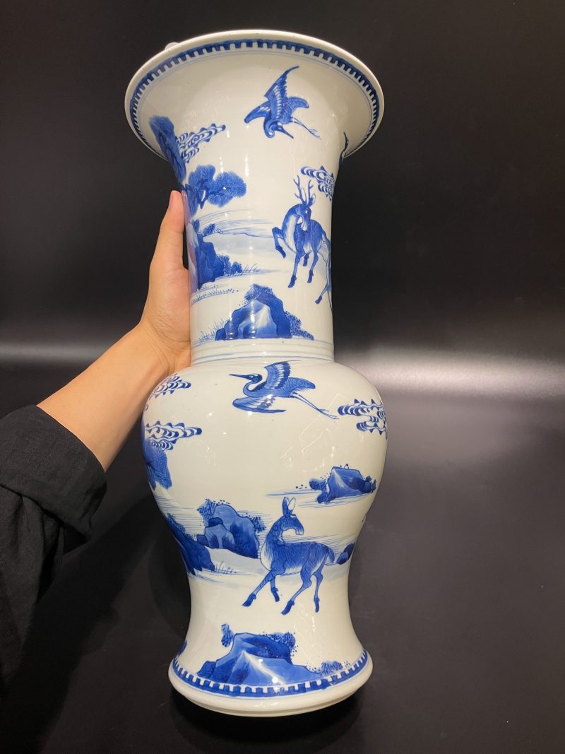 清康熙 青花山水松鹤延年凤尾尊 - 图8