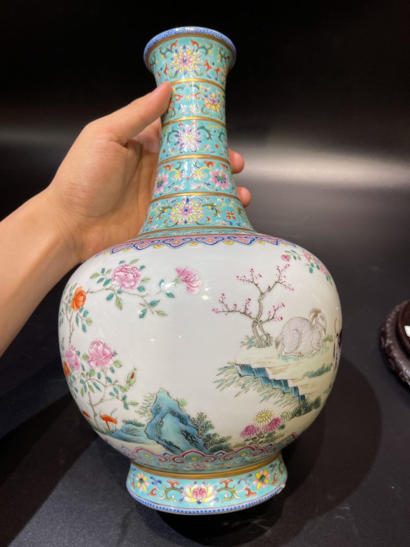 清嘉庆 翡翠地洋彩三羊开泰尊 - 图13