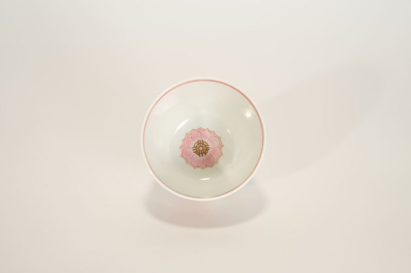 Lot845 清道光 粉彩八宝莲纹杯 - 图7