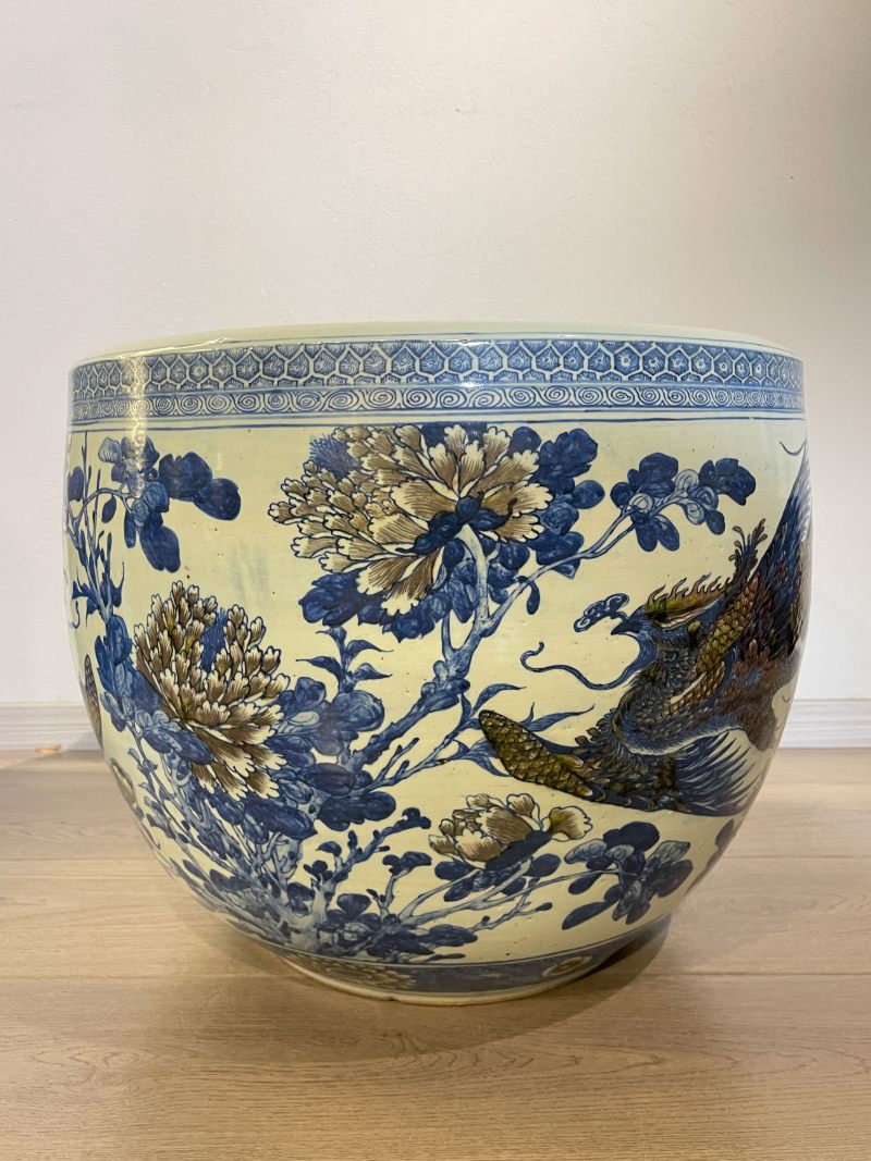 清中期 青花釉里红牡丹锦鸡图大缸 - 图3