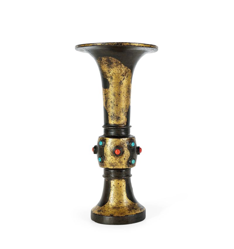 Lot952 明 铜鎏金嵌宝花觚