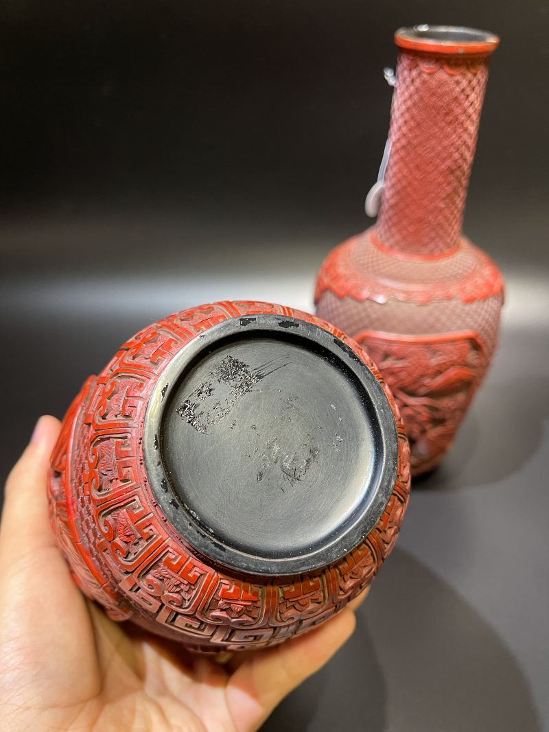 清乾隆 剔红庭院婴戏图纸槌瓶一对 - 图8
