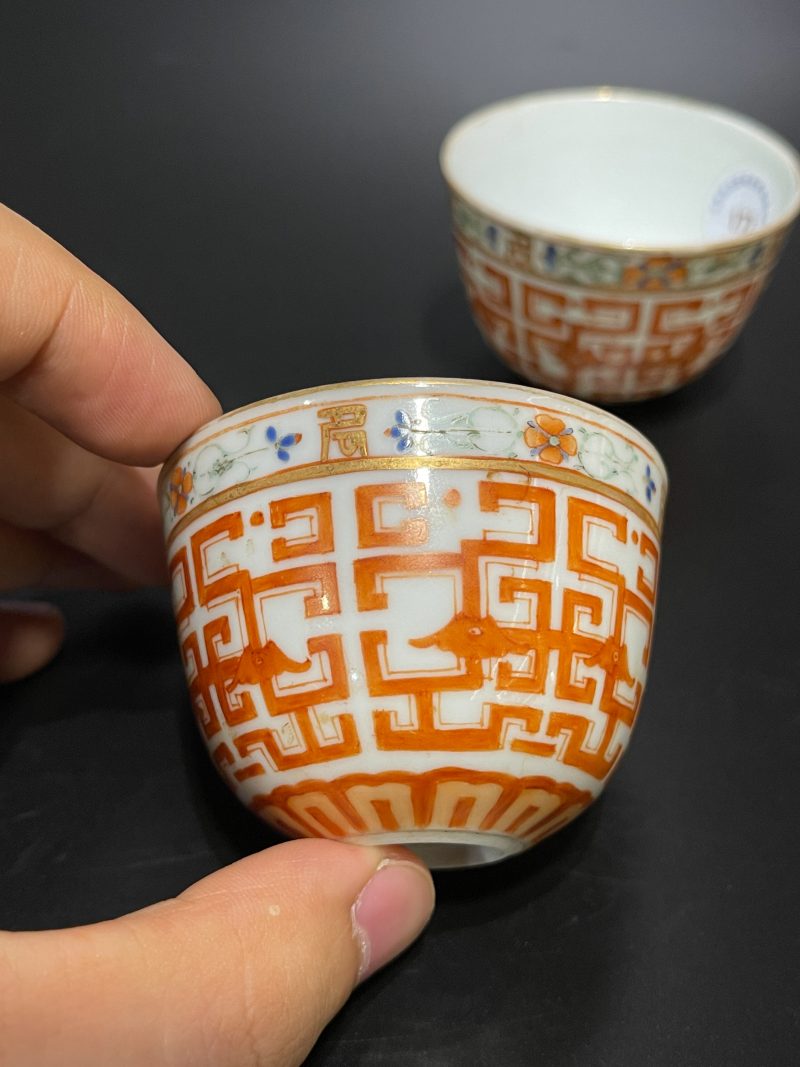 清嘉庆 粉彩夔凤纹卧足杯一对 - 图6