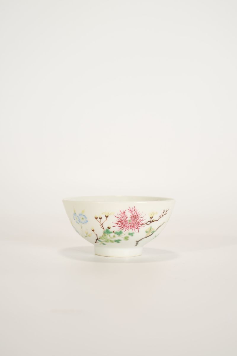 Lot866 清道光 “恺斋”款粉彩花卉纹碗 - 图2