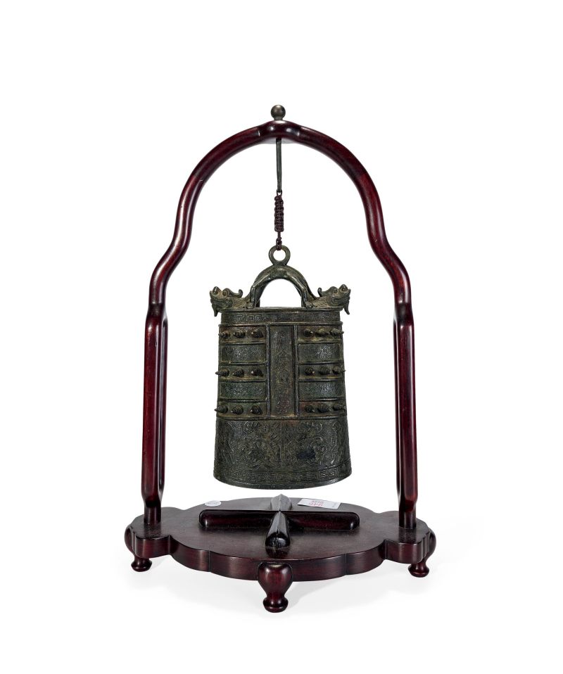 Lot946 明 铜仿古宋公成钟