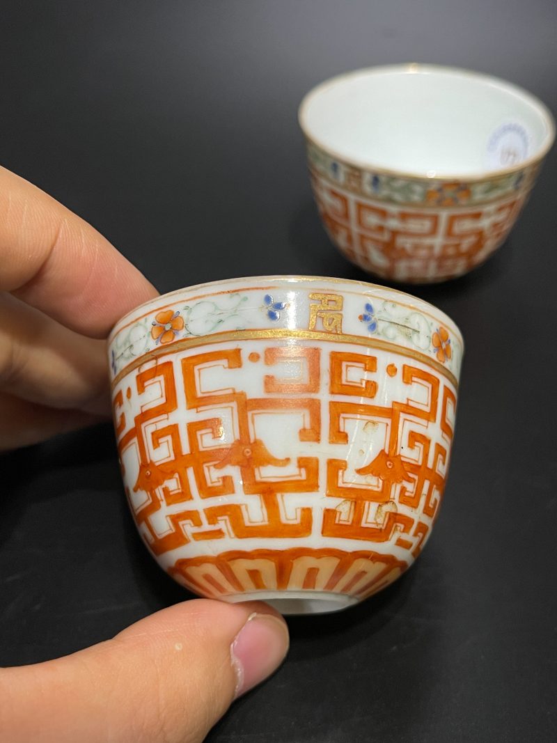 清嘉庆 粉彩夔凤纹卧足杯一对 - 图7
