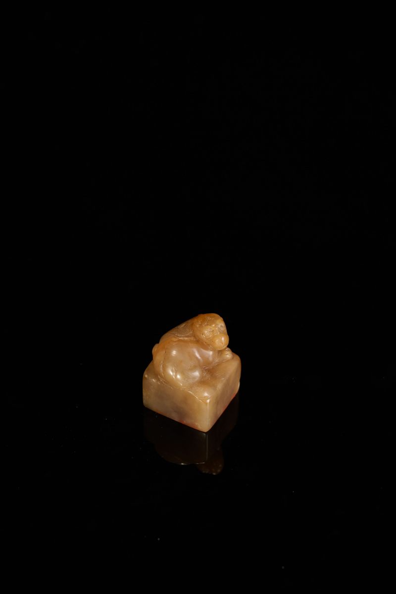 Lot1008 寿山石邓尔雅风格“小黄山馆”印 - 图6