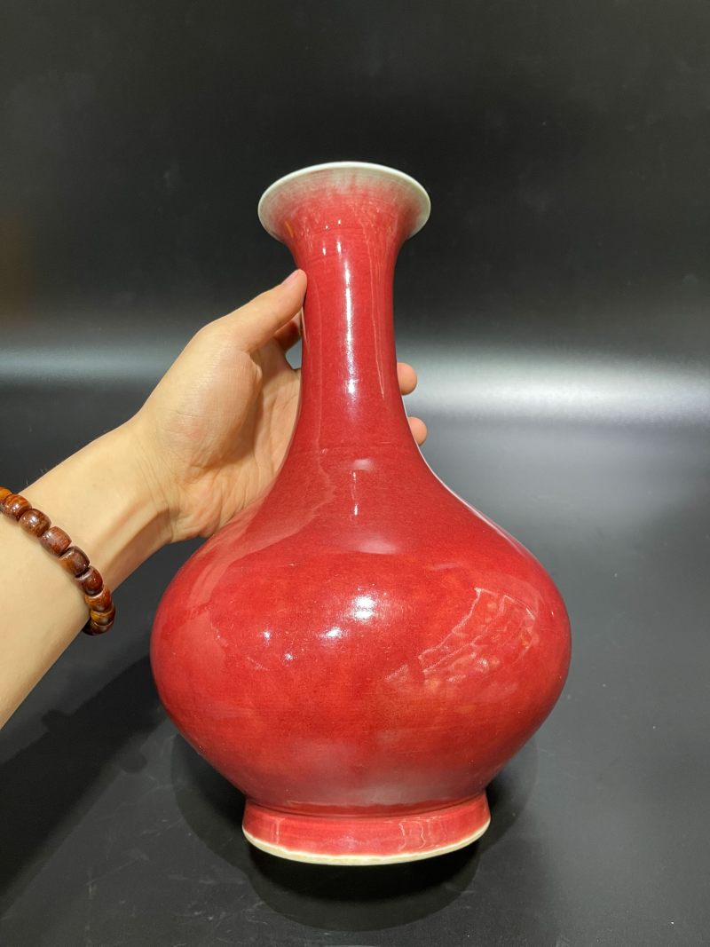 清乾隆 霁红釉荸荠瓶 - 图4