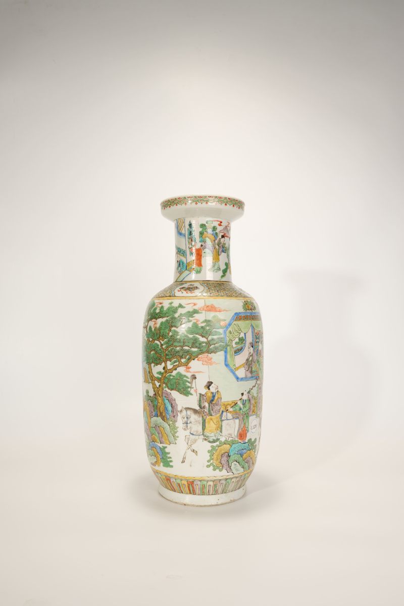Lot830 清 五彩盛世巡游图棒槌瓶 - 图5