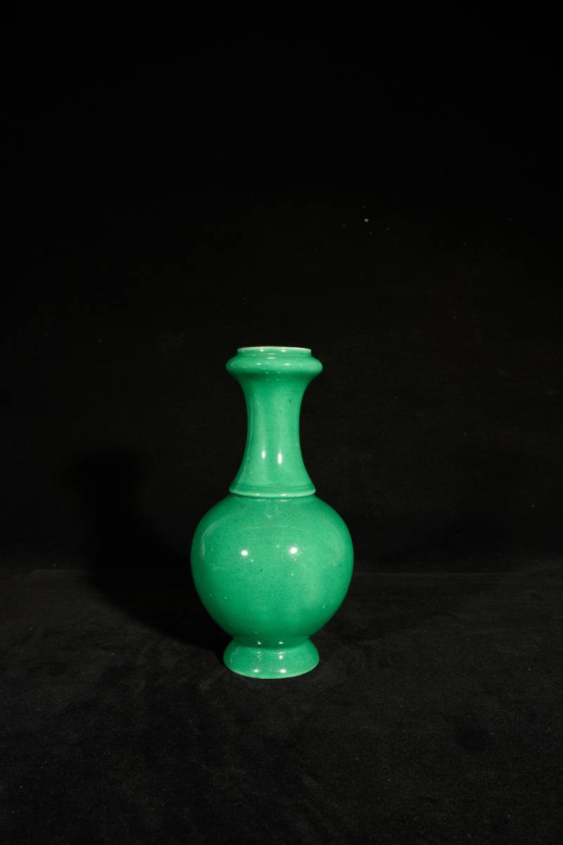 Lot846 清乾隆 绿釉盘口尊 - 图2