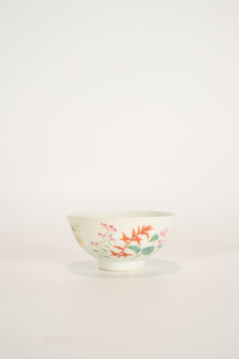 Lot866 清道光 “恺斋”款粉彩花卉纹碗 - 图3