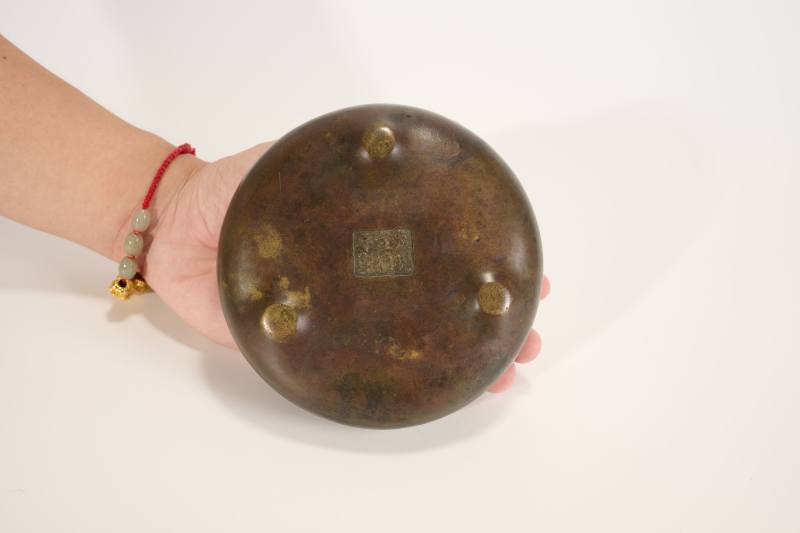 Lot885 清 铜棋足桥耳炉 - 图4