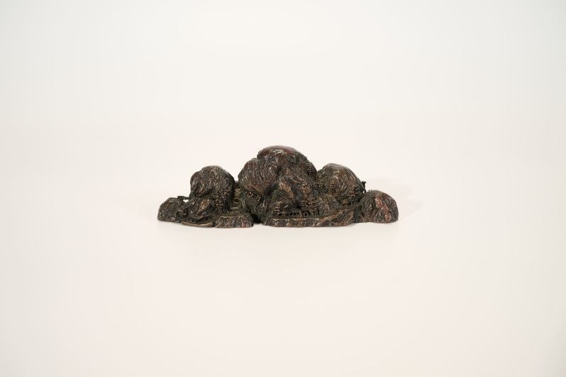 Lot894 明早期 铜亭台楼阁山子笔架 - 图2