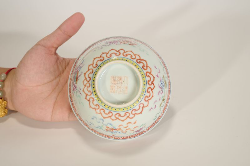 Lot850 清道光 粉彩八宝纹碗 - 图7