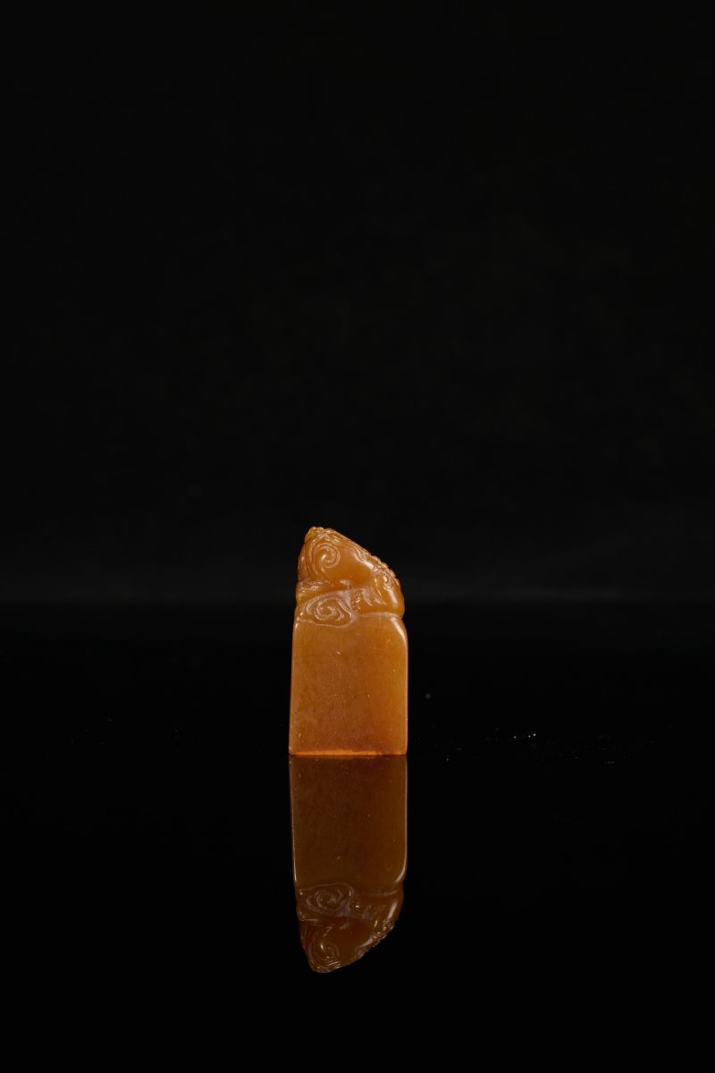 Lot1023 近代 “立夫”款田黄印章 - 图5