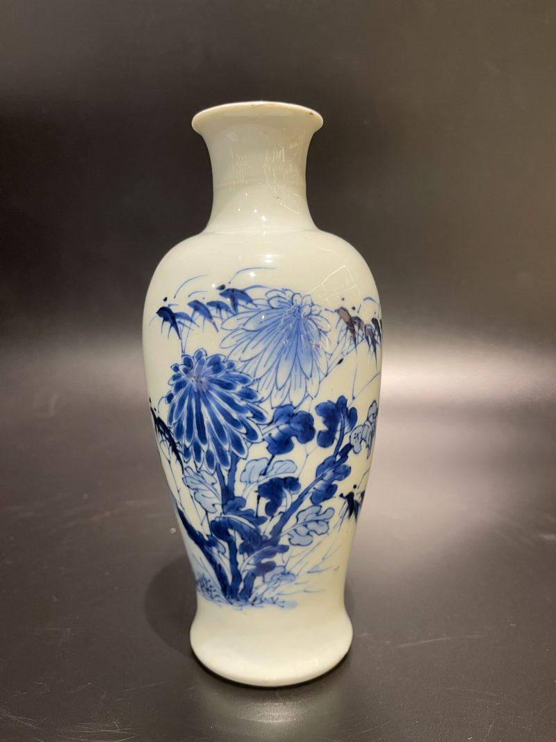 清康熙 青花蝶恋花图观音瓶 - 图2