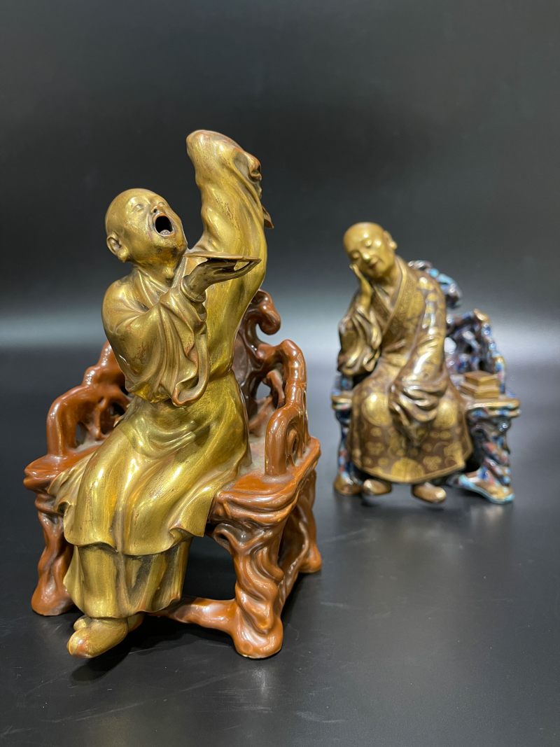 清乾隆 粉彩描金罗汉坐像一对 - 图4