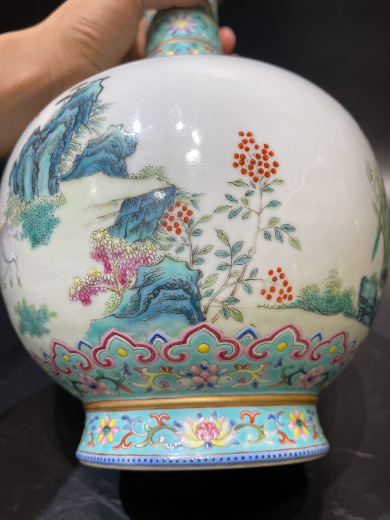 清嘉庆 翡翠地洋彩三羊开泰尊 - 图19