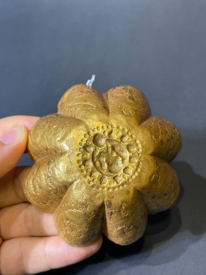 明 纯金花形杯 - 图8