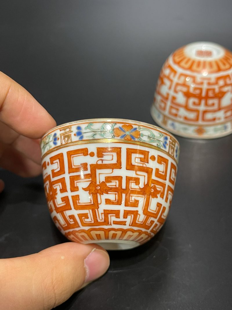 清嘉庆 粉彩夔凤纹卧足杯一对 - 图11