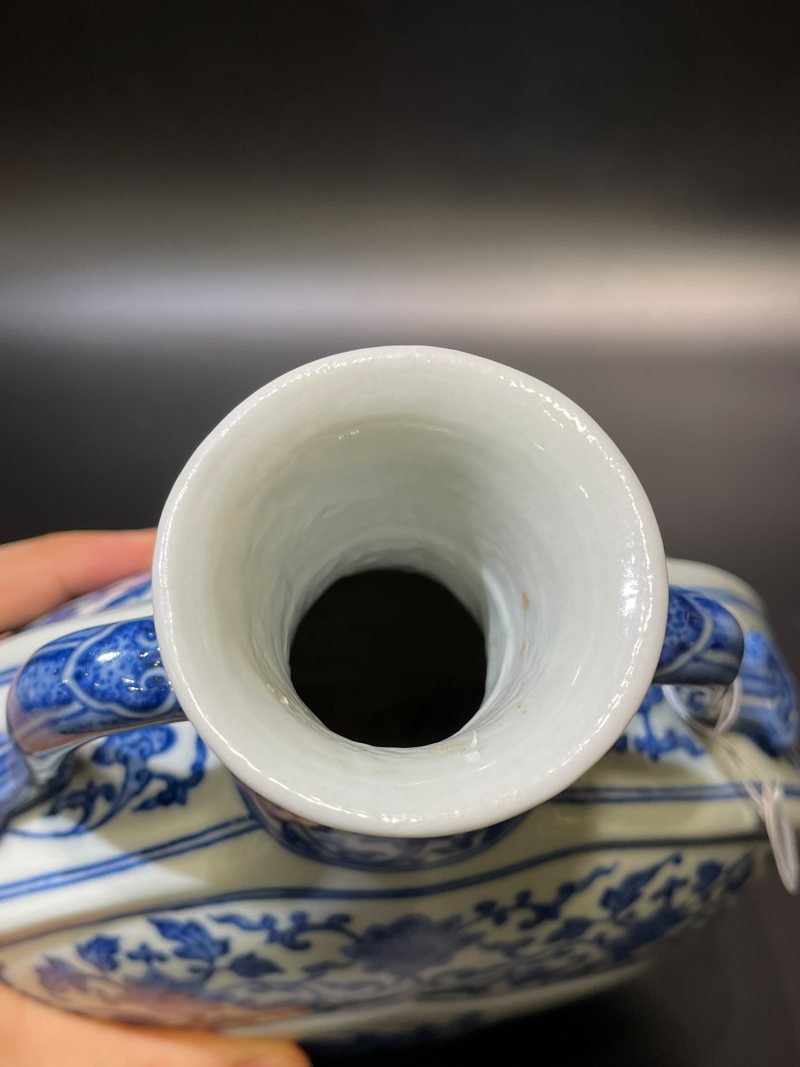 清 青花缠枝莲开光福寿纹杏圆抱月瓶 - 图12