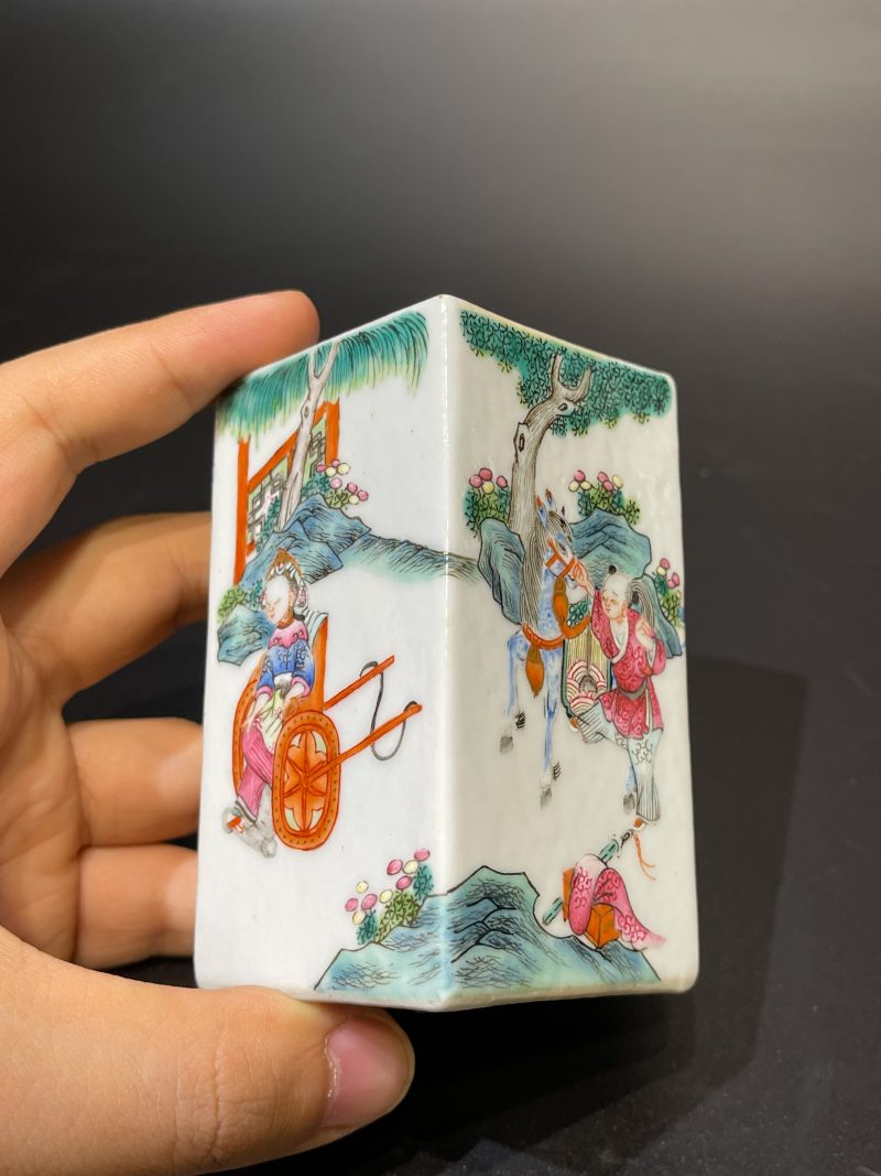 清中期 粉彩西厢记故事图四方笔筒 - 图7