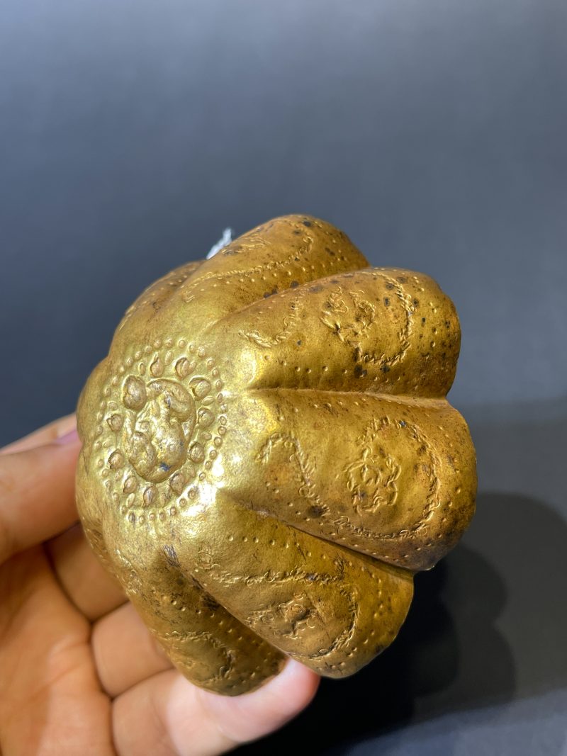 明 纯金花形杯 - 图10