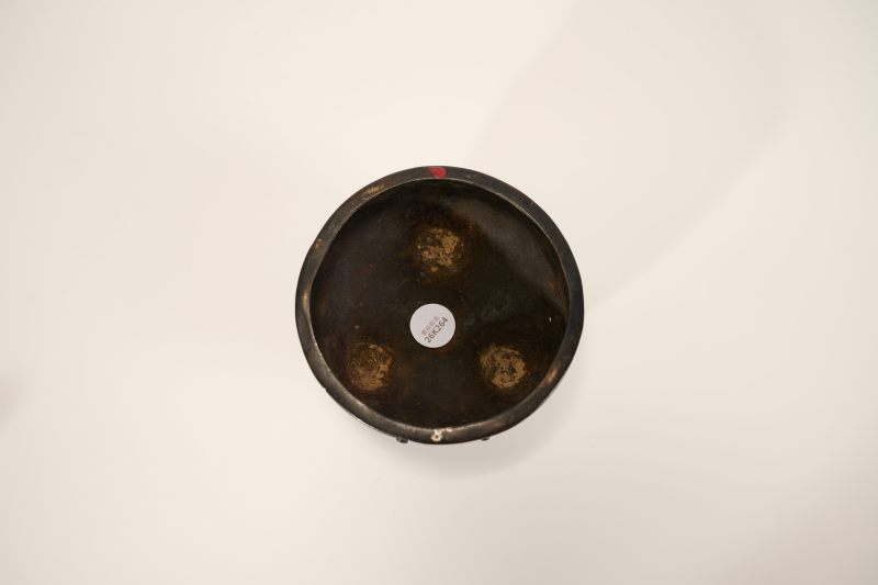 Lot881 明 铜乳丁纹鬲式炉 - 图4