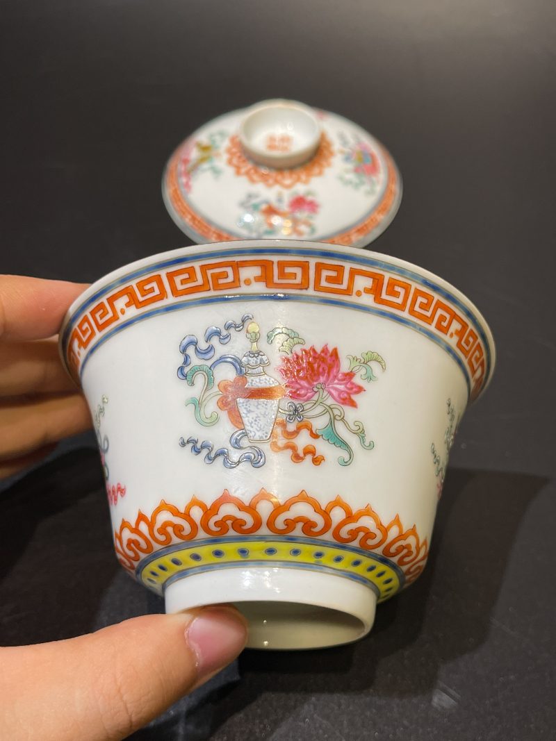 清同治 粉彩八宝纹盖碗 - 图4